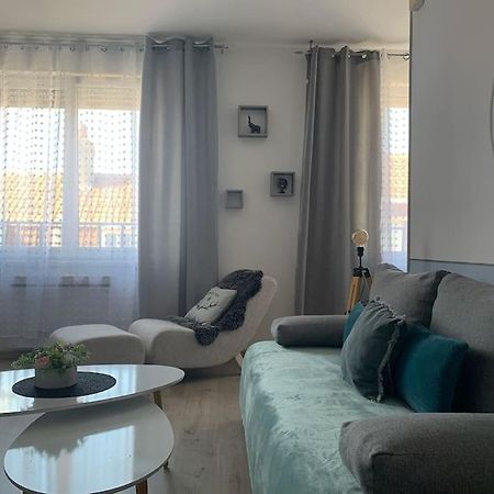 38 Maison Entiere,Place De Parking Et Garage Pour Moto Velo A La Demande Dunkirk Exteriér fotografie