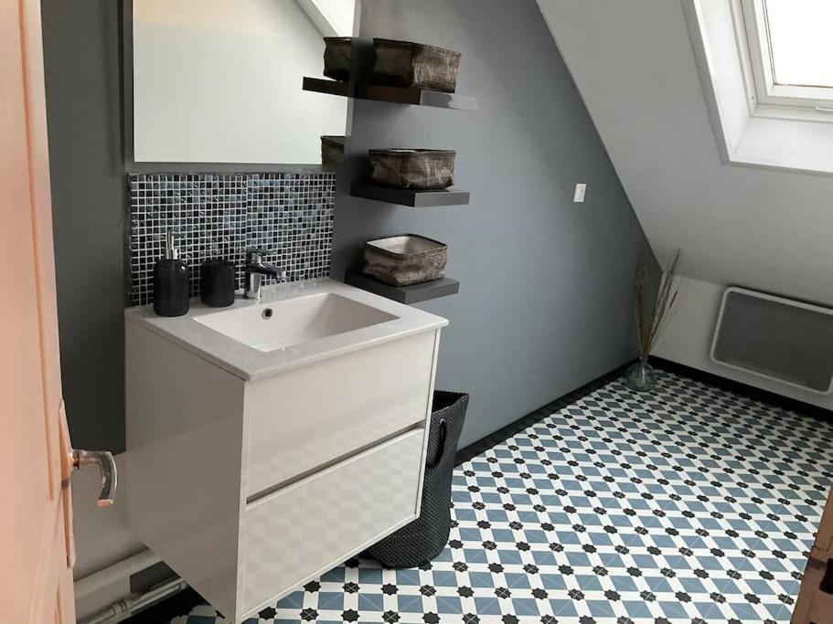38 Maison Entiere,Place De Parking Et Garage Pour Moto Velo A La Demande Dunkirk Exteriér fotografie