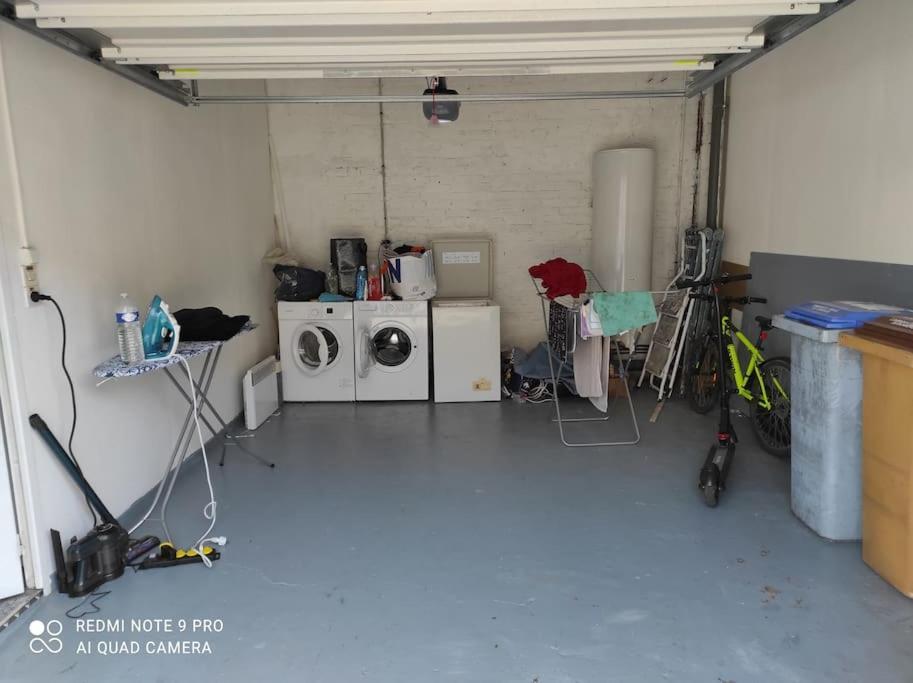 38 Maison Entiere,Place De Parking Et Garage Pour Moto Velo A La Demande Dunkirk Exteriér fotografie